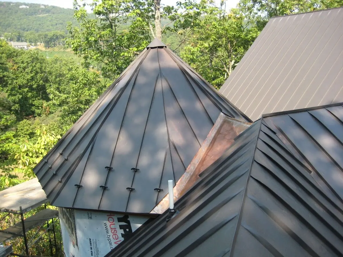 Professional Roof Tarp Installation by Craftsman Roofing in Bailey's Crossroads